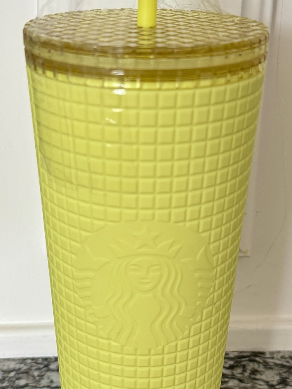 Starbucks Neon Yellow Grid Tumbler 24 oz Venti Cold Cup with Straw